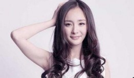 人气小花旦爆料娱乐圈,人气小花旦独家爆料，内幕大公开！